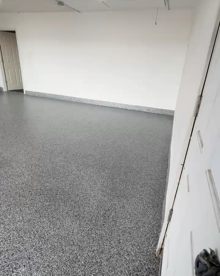 Flake epoxy garage floor by SBV Concrete Coatings