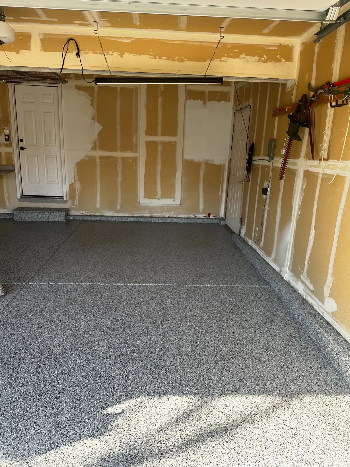Flake epoxy garage floor by SBV Concrete Coatings