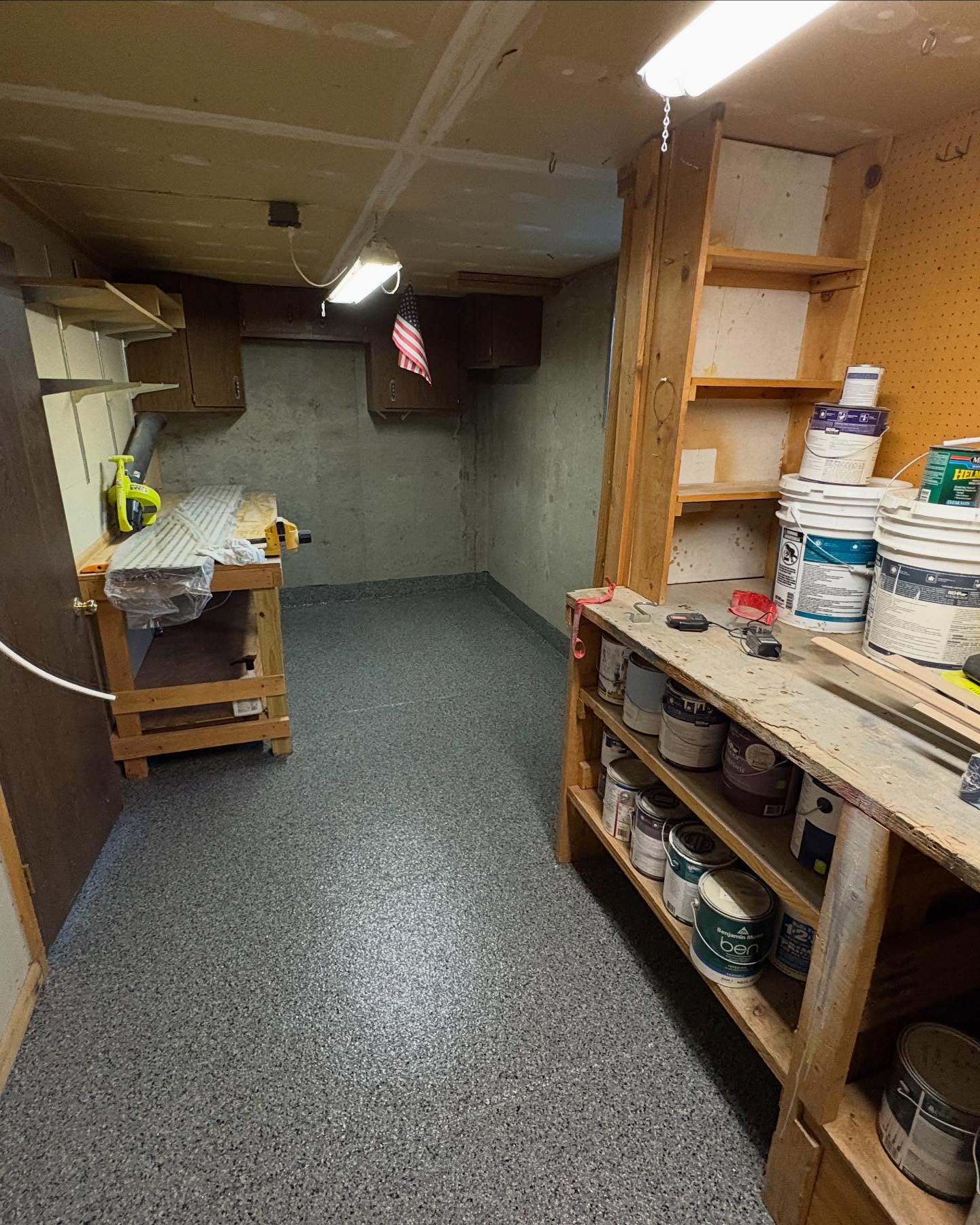Flake epoxy garage floor by SBV Concrete Coatings