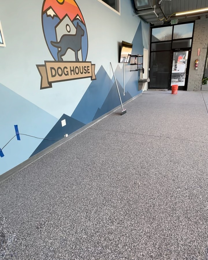 Flake epoxy commercial floor in Denver, CO by SBV Concrete Coatings