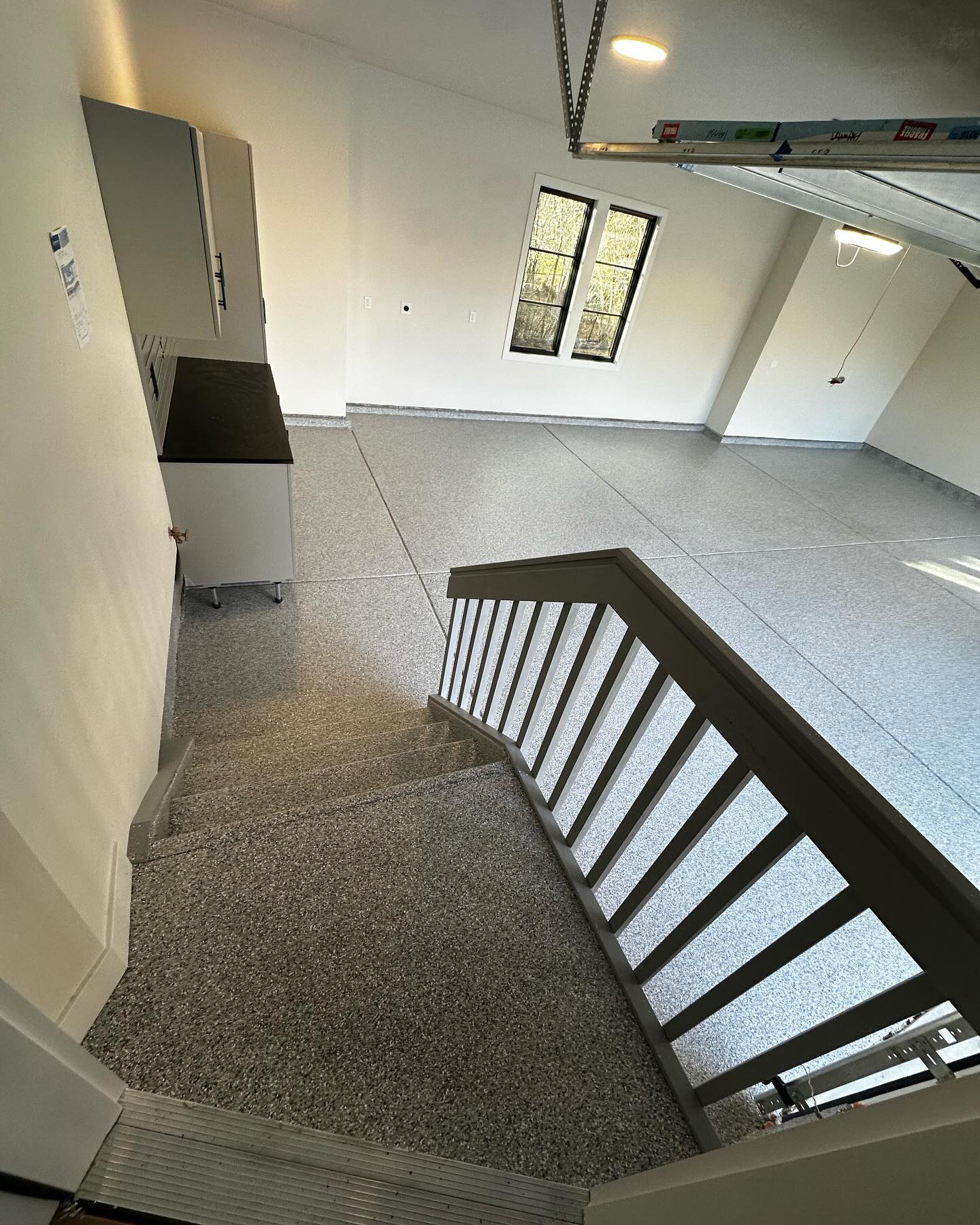 Flake epoxy garage floor in Boulder, CO by SBV Concrete Coatings