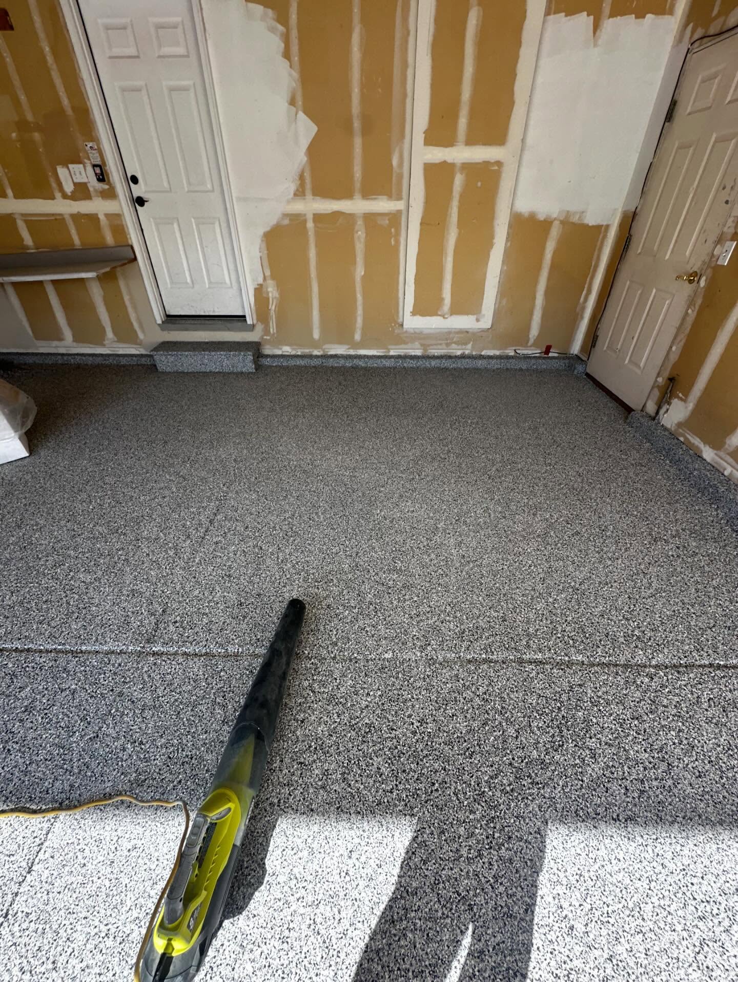 Flake epoxy garage floor by SBV Concrete Coatings