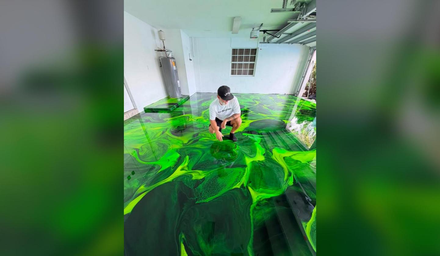 Green metallic garage – Metallic epoxy · Pro Epoxy